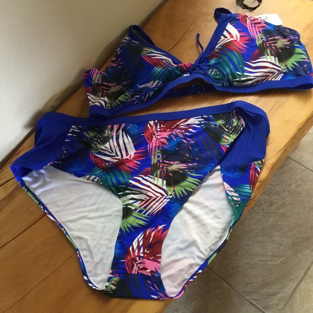 Rosegal hot and sexy 2 piece swimsuit.